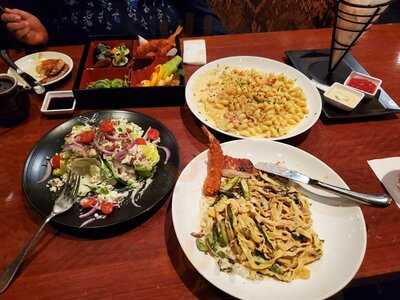 Crave American Kitchen & Sushi Bar - Mall Of America