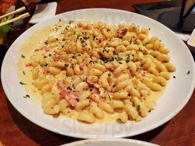 Crave American Kitchen & Sushi Bar - Mall Of America