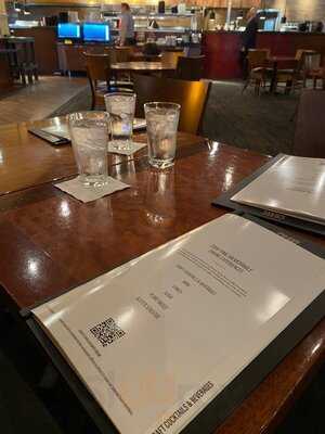 Crave American Kitchen & Sushi Bar - Mall Of America