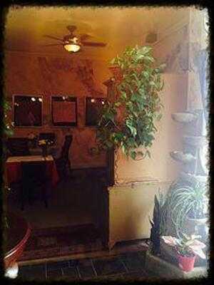 Tuppee Tong Thai Restaurant