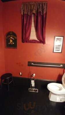 Olde Main Street Pub