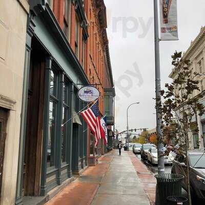 Spill'n The Beans Coffeehouse & Bistro