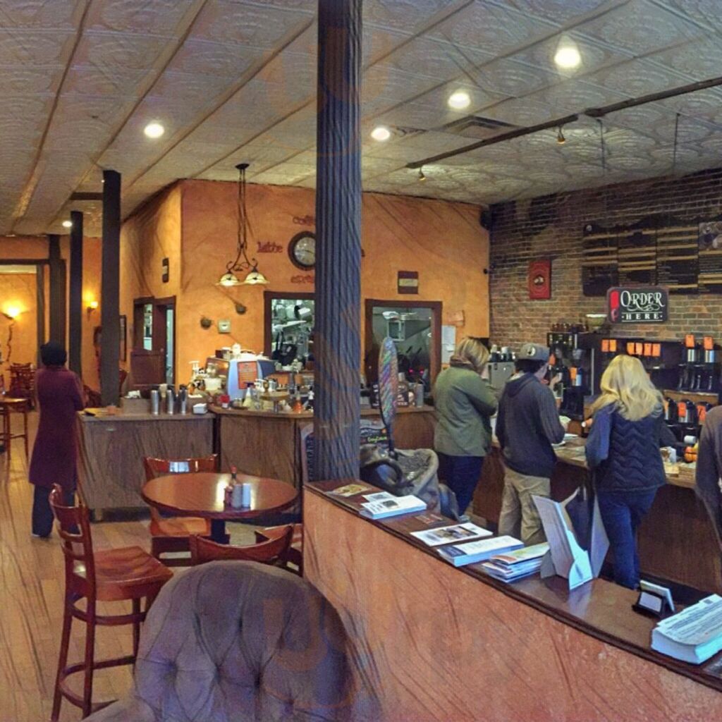 Spill'n The Beans Coffeehouse & Bistro