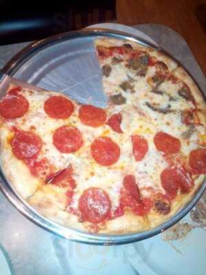 Clara & Ray’s Ristorante Italiano