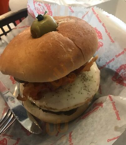 Cheeburger Cheeburger