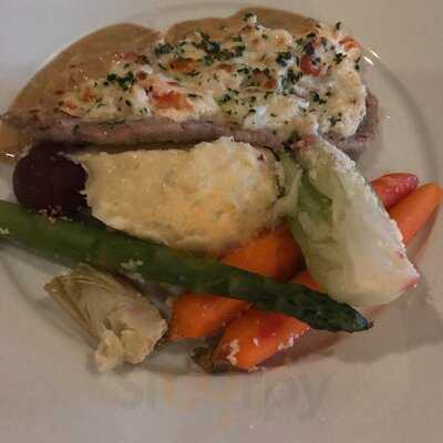 Massimo's Eclectic Fine Dinning