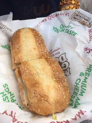 Momma Goldberg's Deli