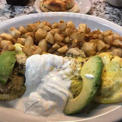 Gloria's Cafe & Bakery