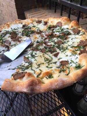 Zucca Bar & Pizzeria