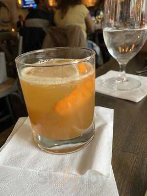 Salt Seafood & Oyster Bar