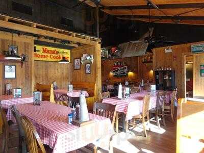 Famous Dave's Bar-b-que