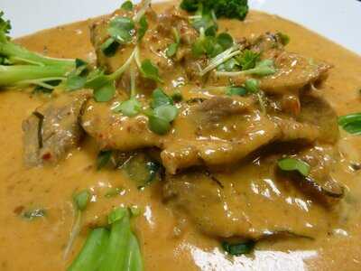 L'thai West Organic Restaurant