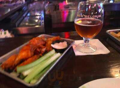 Rusty Bucket Restaurant And Tavern