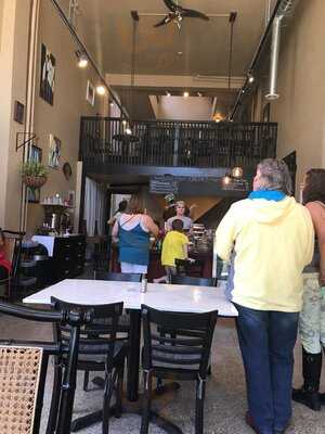 Brioche French Bakery And Cafe