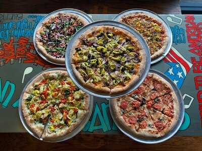 Peace Love And Pizza - Hwy 92 (woodstock)