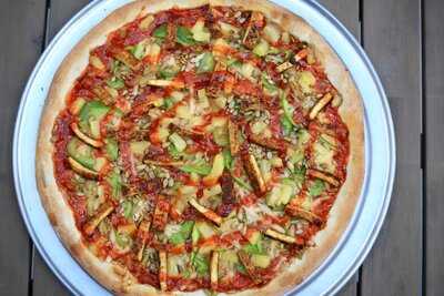 Peace Love And Pizza - Hwy 92 (woodstock)