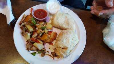 Snappers Grill & Comedy Club