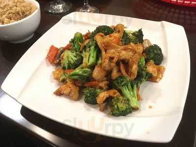 C.c. Wok Chinese Cafe