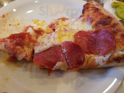 Angelo's Italian Restaurant & Pizzeria