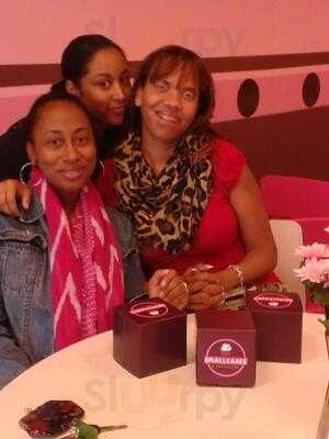 Smallcakes Cupcakery