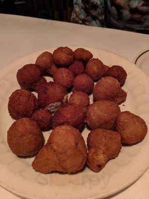 Traverso's Restaurant