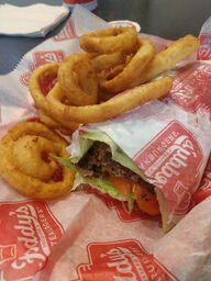 Freddy's Frozen Custard And Steakburger