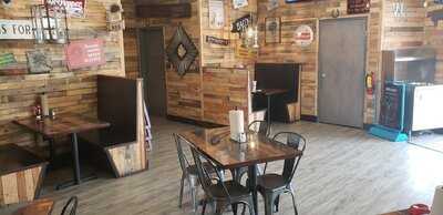 Willie Jewels Old School Bar-b-q