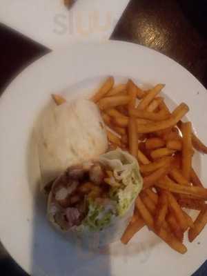 Mike's Courtside Sports Bar And Grill