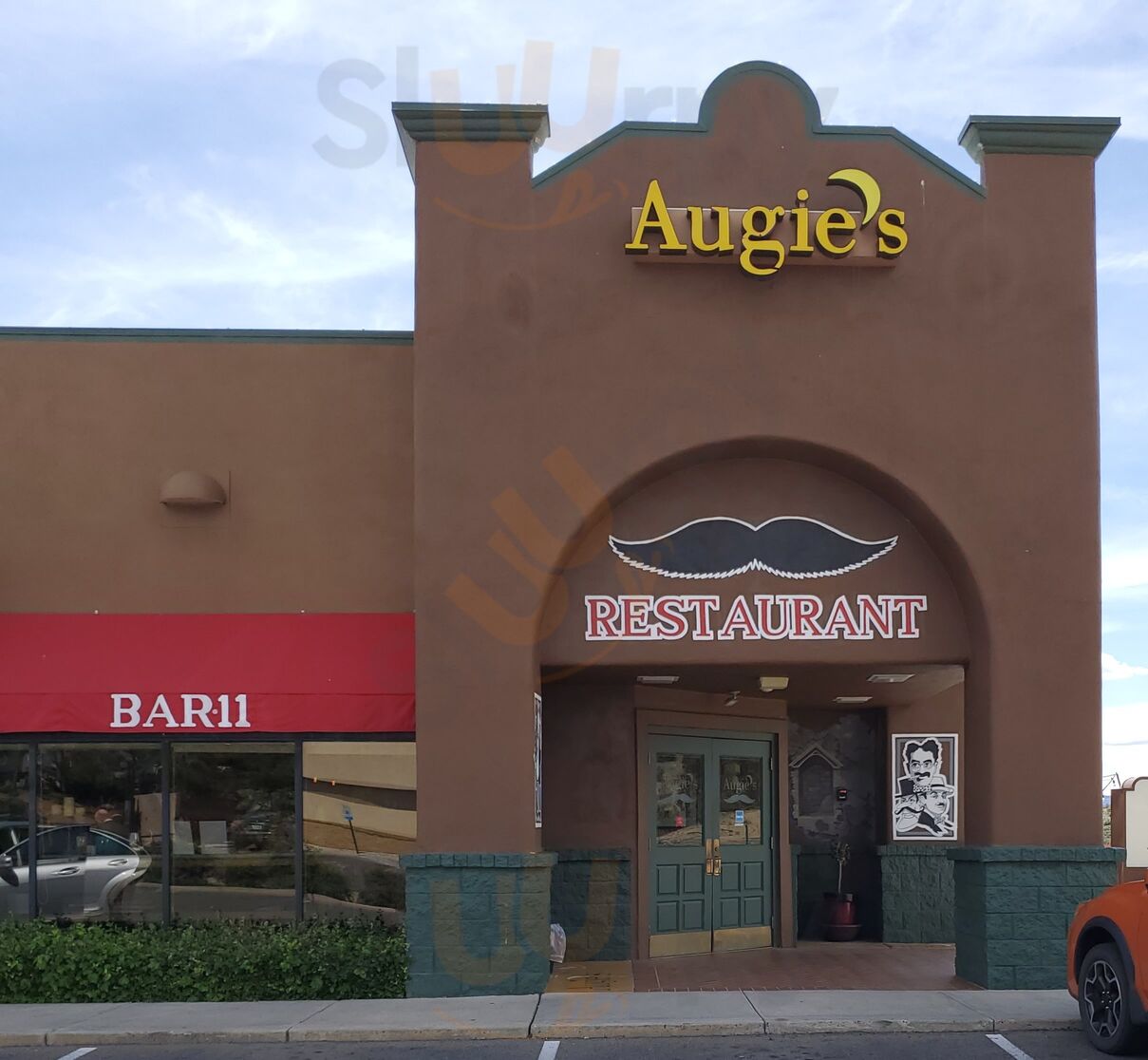 Augie's