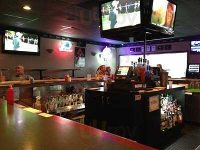 Jumpers Sports Bar & Grill