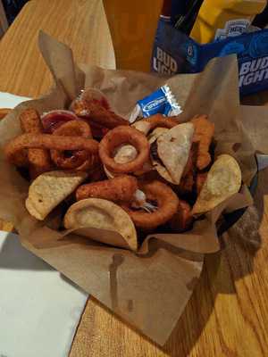 Jumpers Sports Bar & Grill