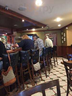 Petey's Ii Restaurant