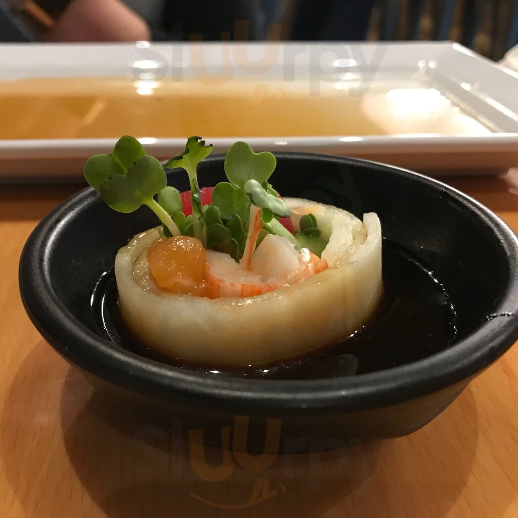 Sushiya Japanese Restaurant