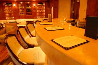 5120 Restaurant & Onyx Bar