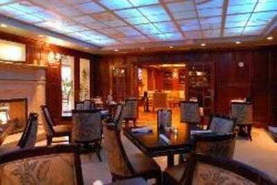 5120 Restaurant & Onyx Bar