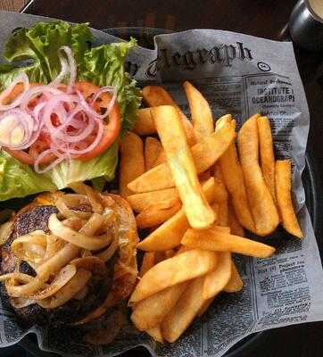 Bootlegger's On Broadway