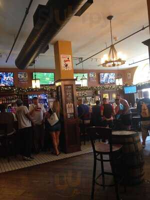 Bootlegger's On Broadway