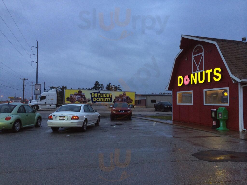 Daylight Donuts