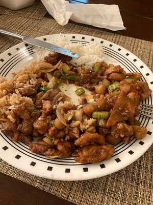 Golden Dragon Chinese