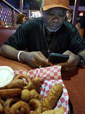 Wings & Ale Of Lexington