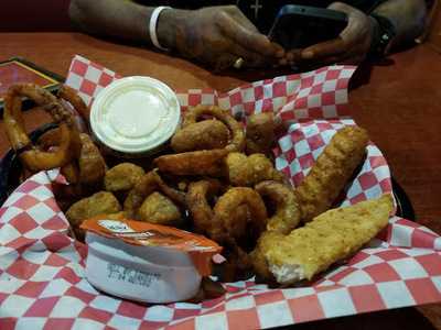 Wings & Ale Of Lexington