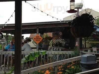 The Landing Bar & Grill