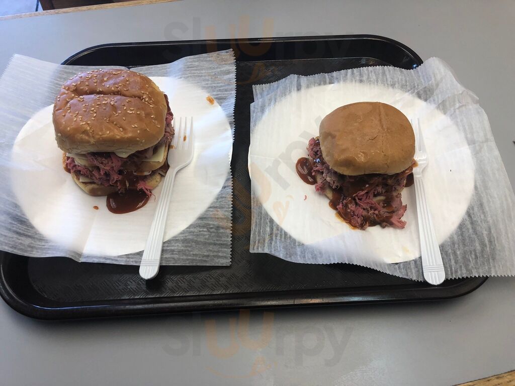 Dina's Roast Beef & Seafood