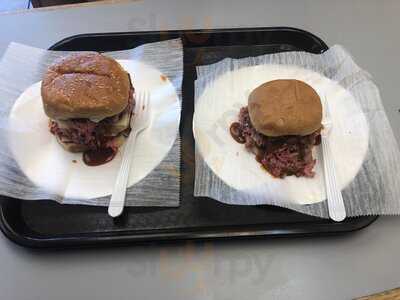 Dina's Roast Beef & Seafood