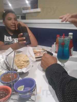 El 7 Mares Restaurant