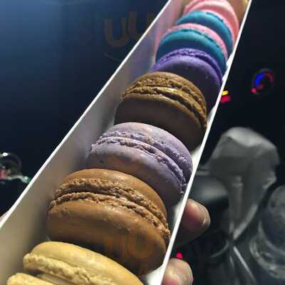 Macarons By Maddie Lu