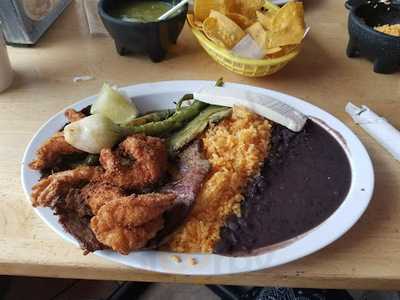 El Ranchito Mexican Restaurant And Bakery