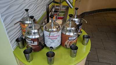 Menchie's Frozen Yogurt