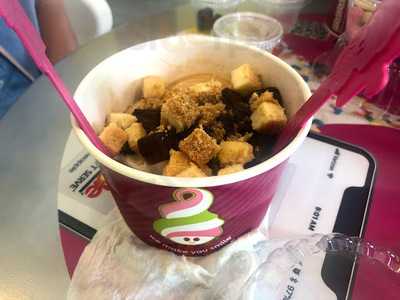 Menchie's Frozen Yogurt
