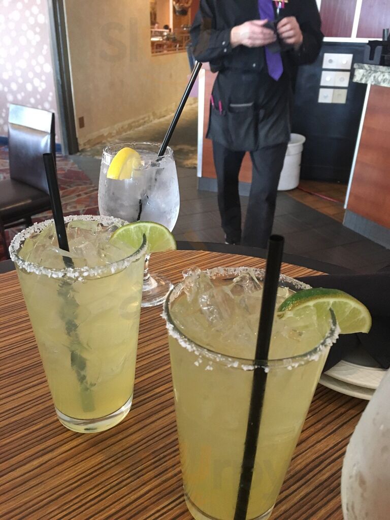 Martel's Restaurant And Lounge